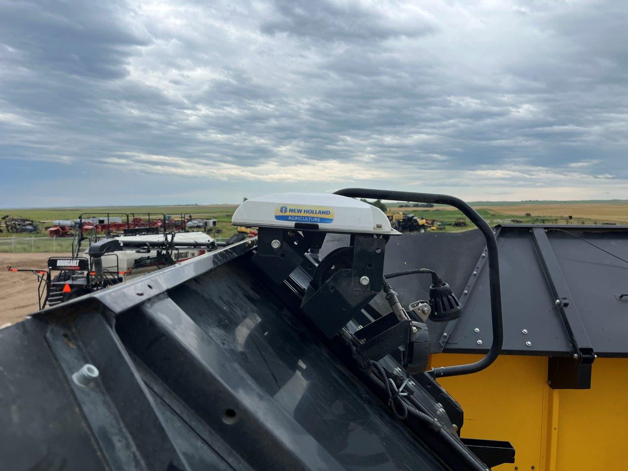 2018 New Holland CR8.90 Combine