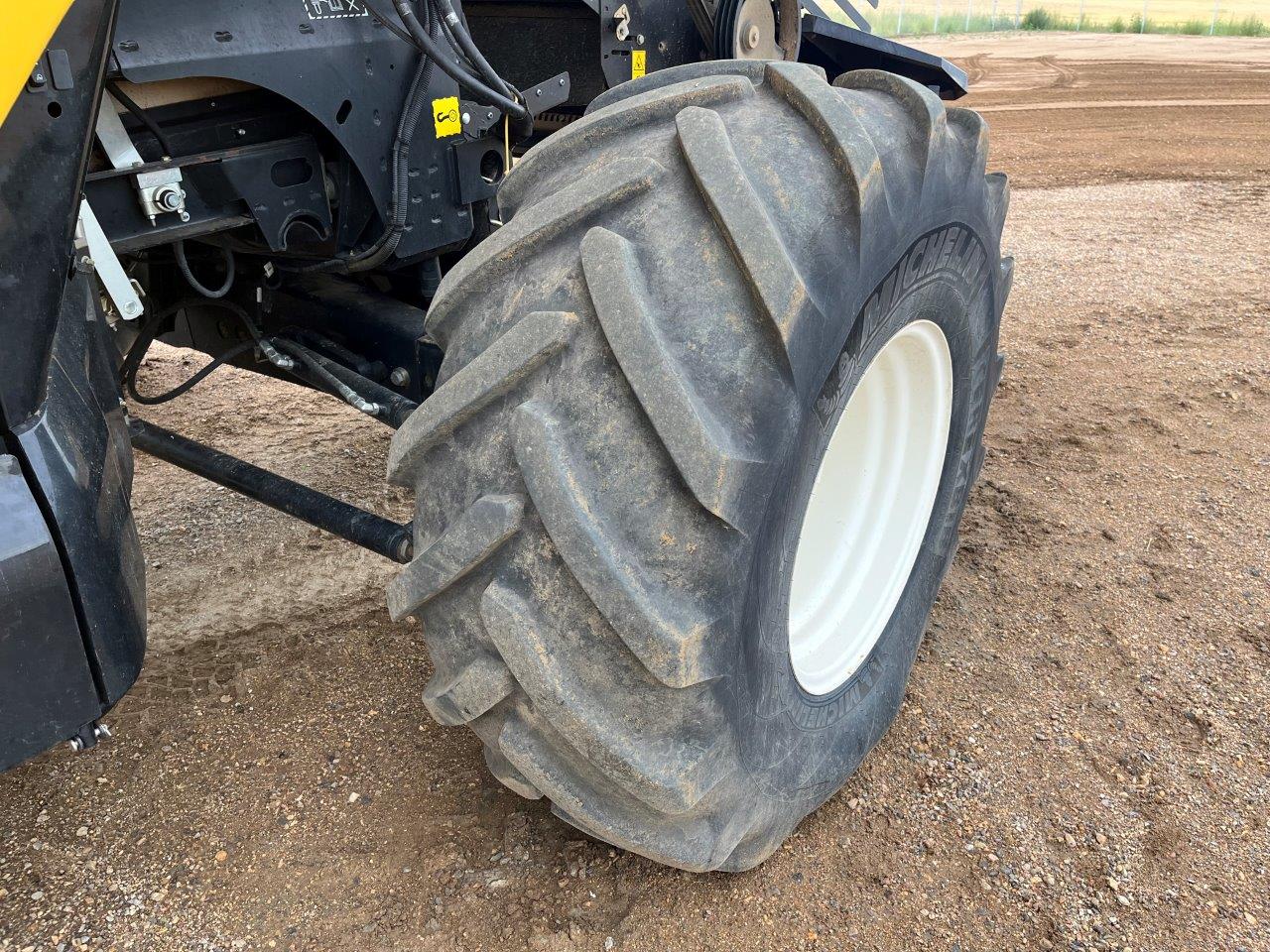 2018 New Holland CR8.90 Combine