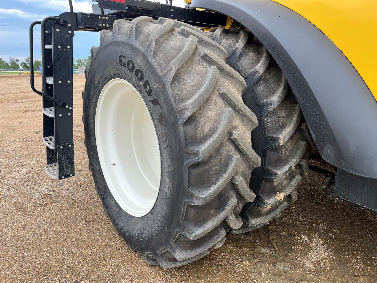 2018 New Holland CR8.90 Combine