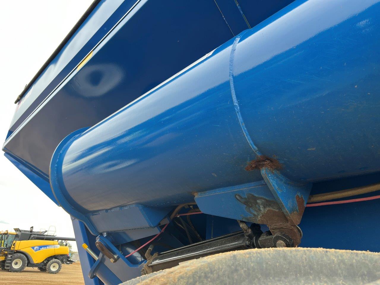 2016 Brandt 1020XR Grain Cart