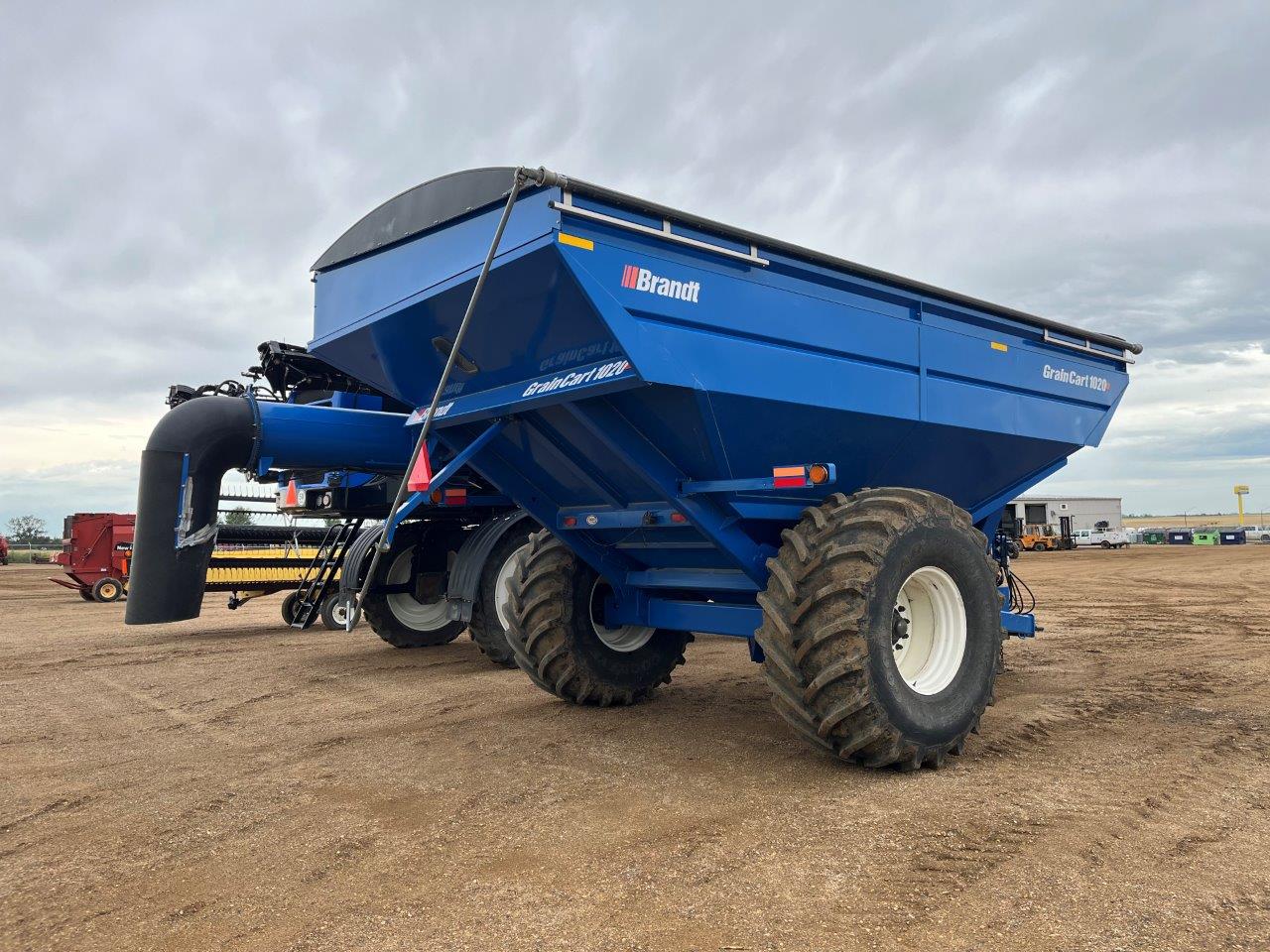 2016 Brandt 1020XR Grain Cart