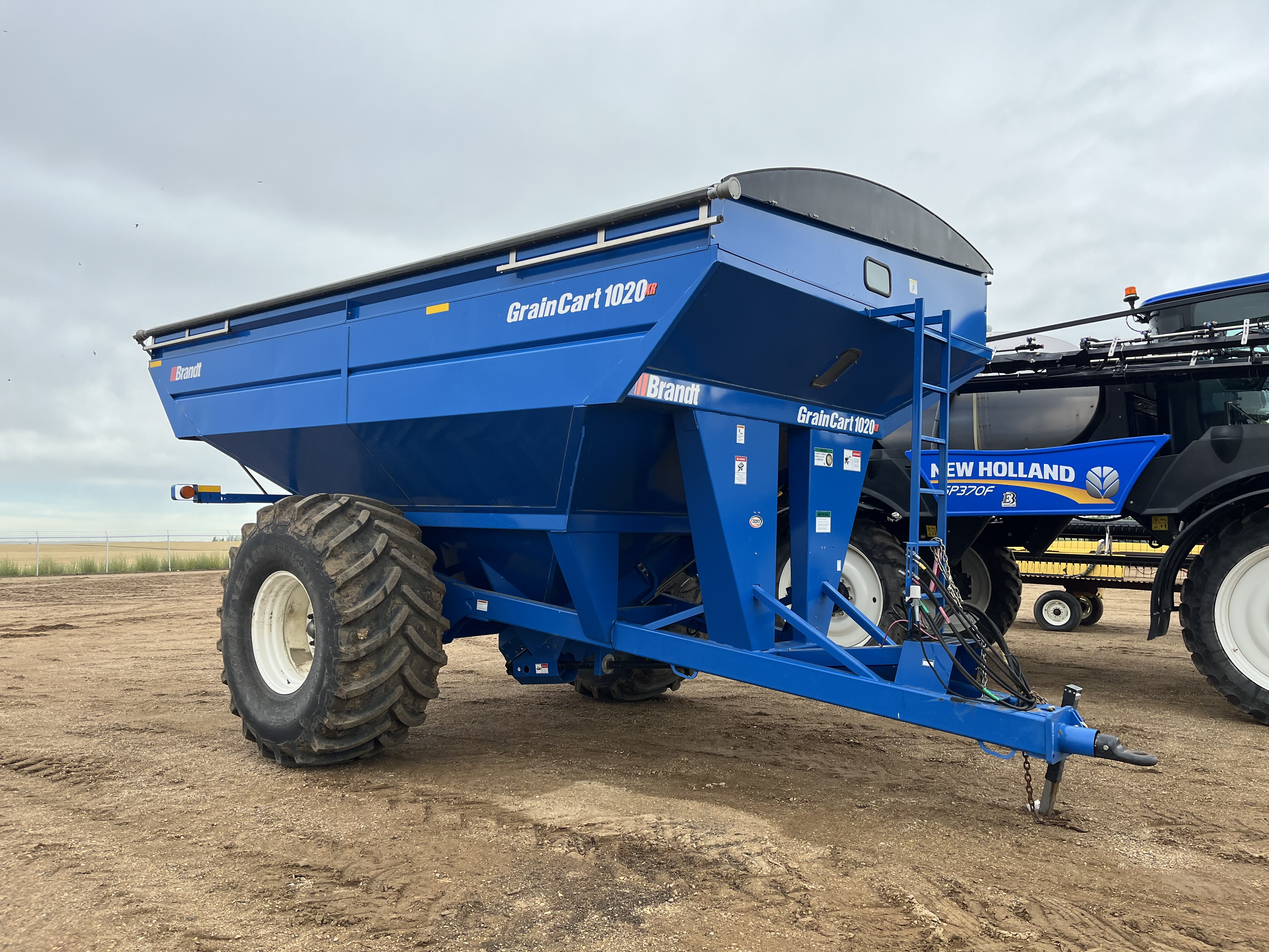 2016 Brandt 1020XR Grain Cart