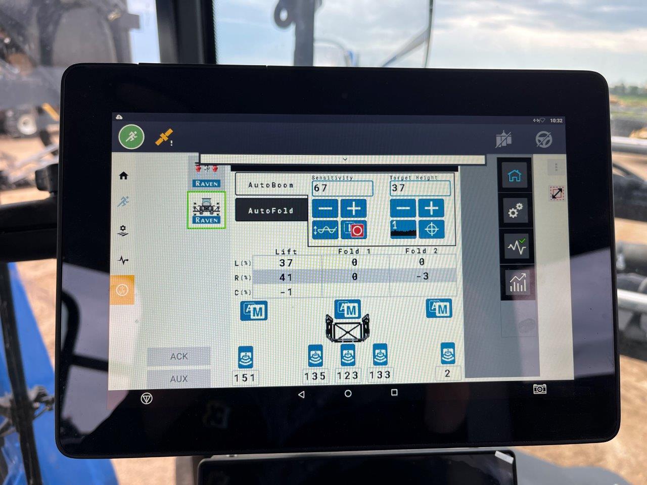 2022 New Holland SP.370F Sprayer/High Clearance