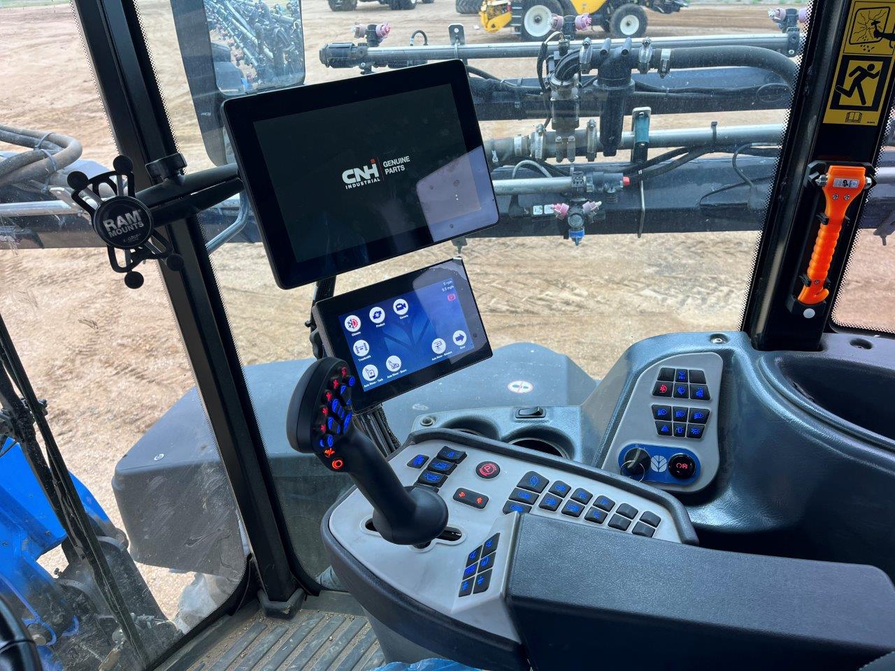 2022 New Holland SP.370F Sprayer/High Clearance