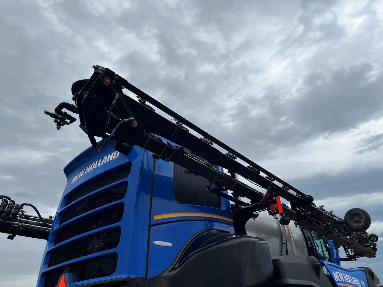 2022 New Holland SP.370F Sprayer/High Clearance
