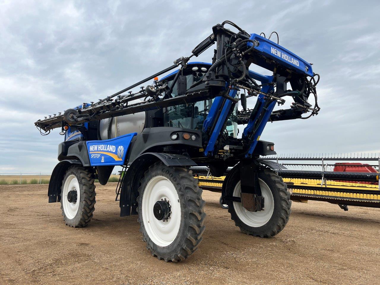 2022 New Holland SP.370F Sprayer/High Clearance