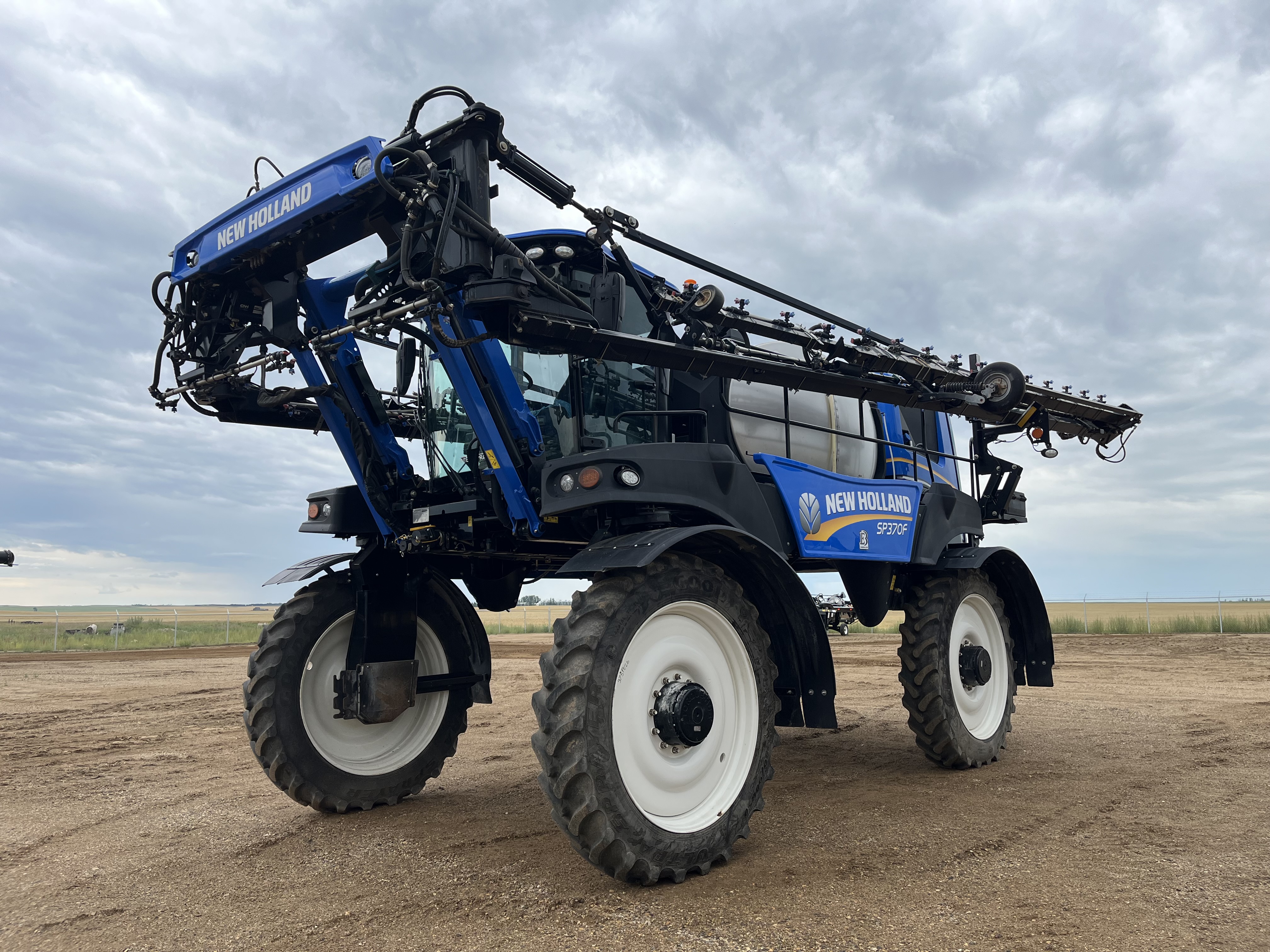 2022 New Holland SP.370F Sprayer/High Clearance