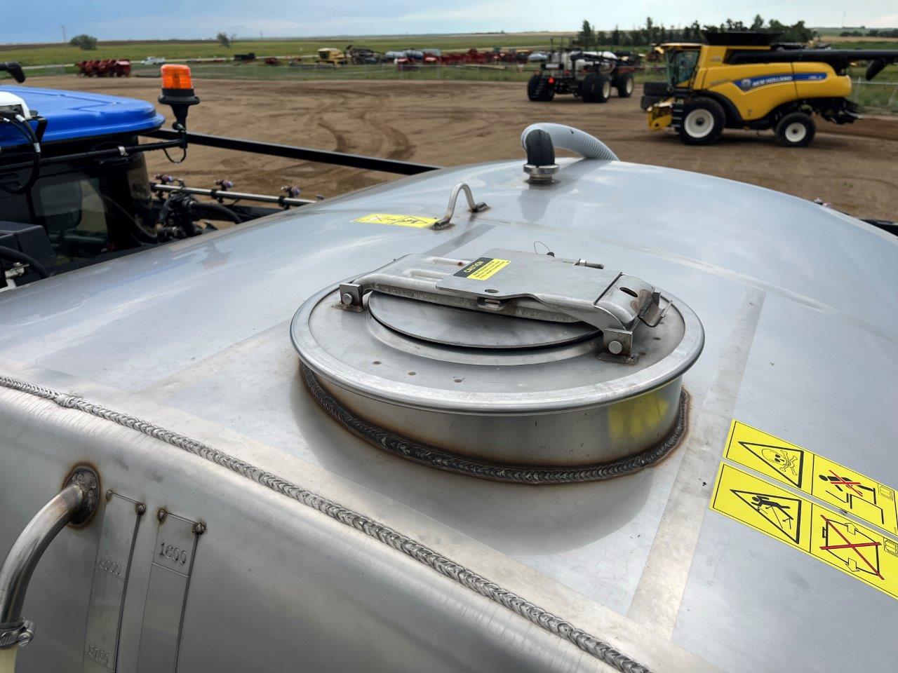 2022 New Holland SP.370F Sprayer/High Clearance