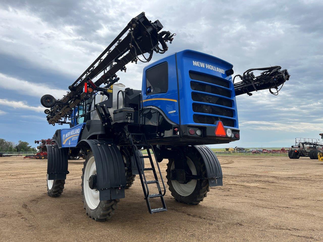 2022 New Holland SP.370F Sprayer/High Clearance