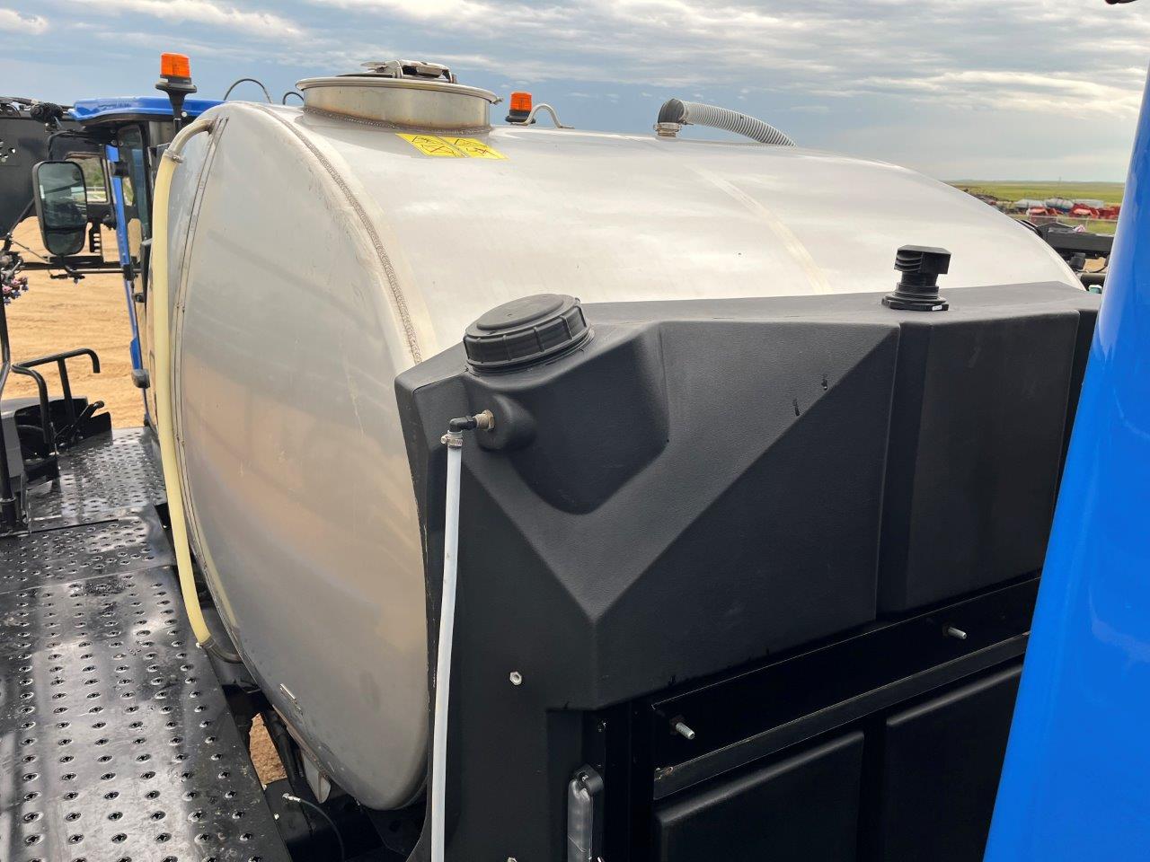 2022 New Holland SP.370F Sprayer/High Clearance