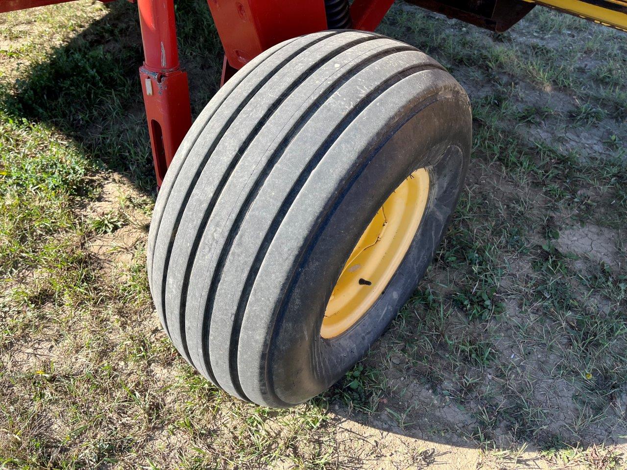 2014 New Holland H7150-18' Mower Conditioner