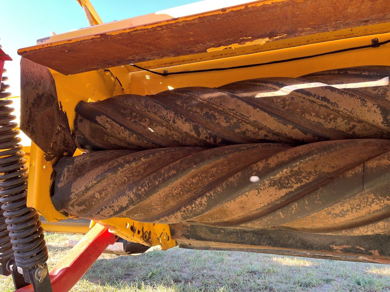 2014 New Holland H7150-18' Mower Conditioner