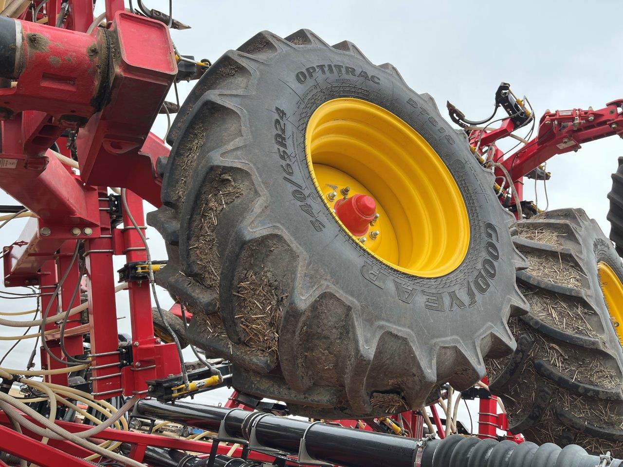 2019 Bourgault 3320QDA 76'12" w/ L7800 Air Drill