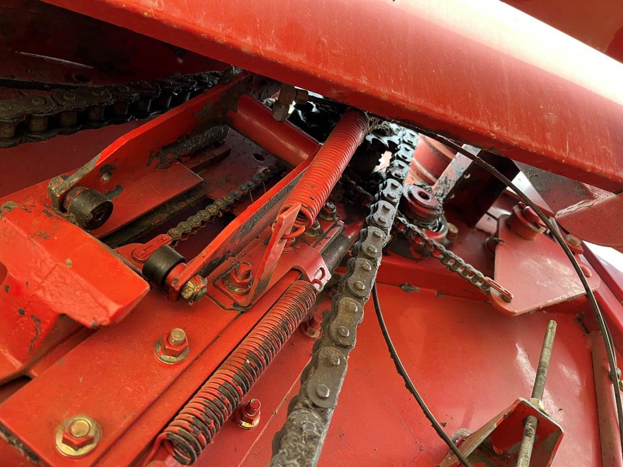 2004 New Holland BR780 Baler/Round