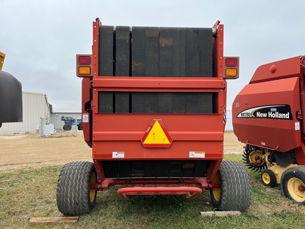 2004 New Holland BR780 Baler/Round