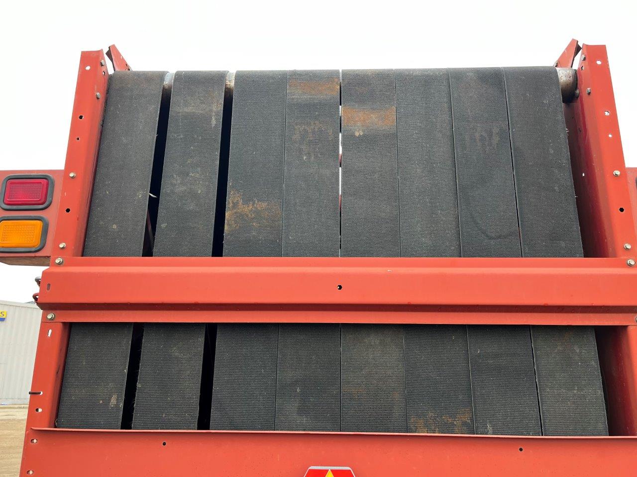 2004 New Holland BR780 Baler/Round