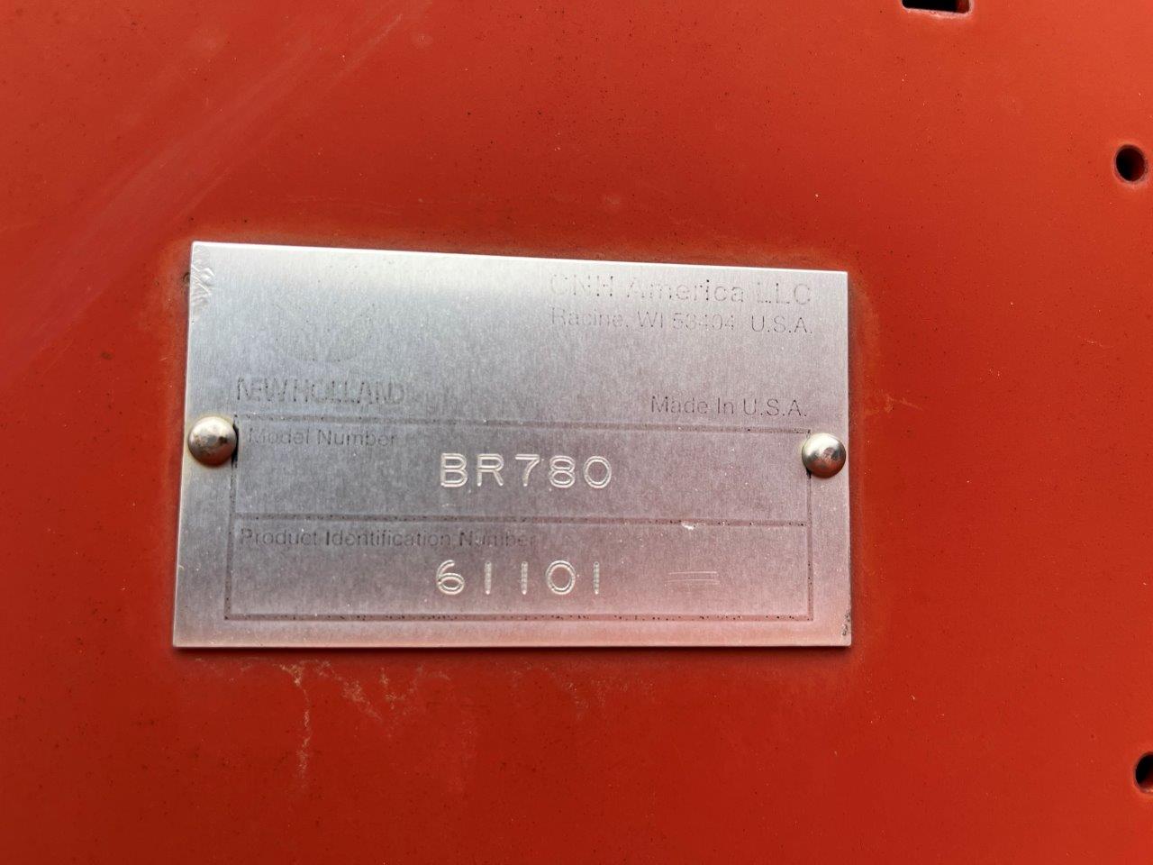 2004 New Holland BR780 Baler/Round