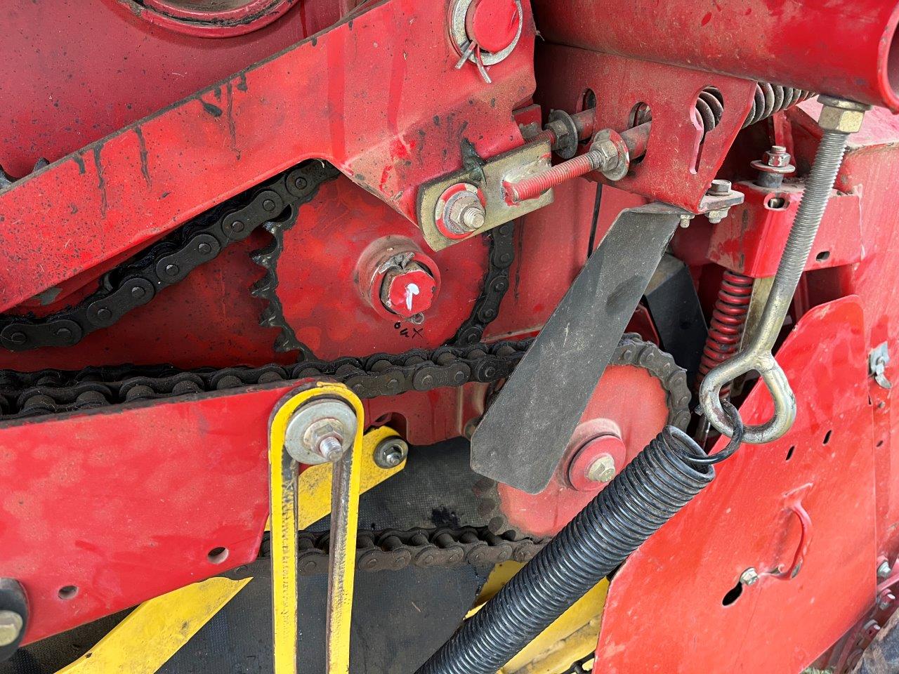 2004 New Holland BR780 Baler/Round