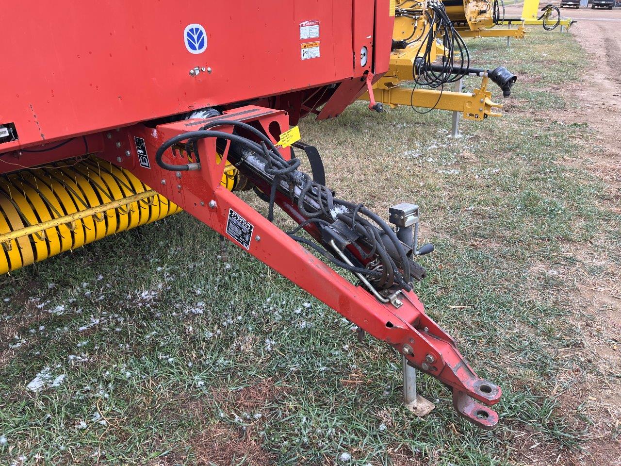 2004 New Holland BR780 Baler/Round