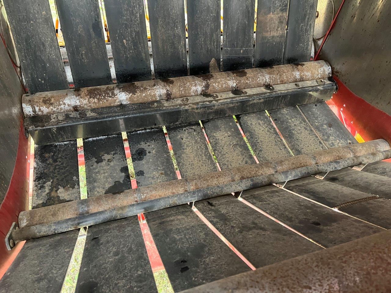 2004 New Holland BR780 Baler/Round