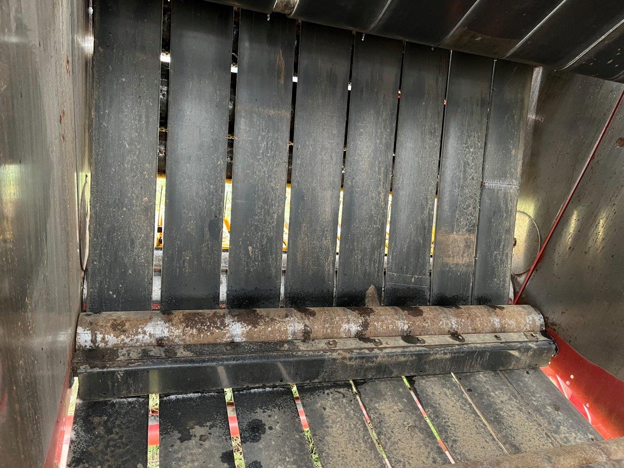 2004 New Holland BR780 Baler/Round