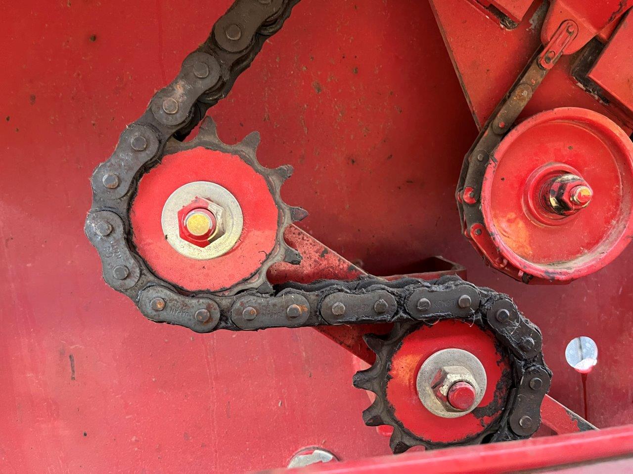 2004 New Holland BR780 Baler/Round