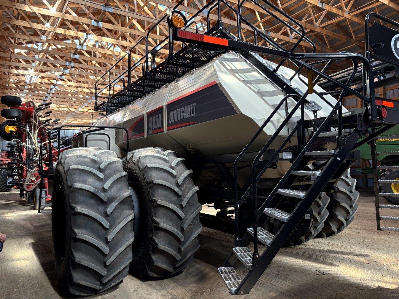 2021 Bourgault 3330 SE PLX 76'12" w/ 9950 Air Drill