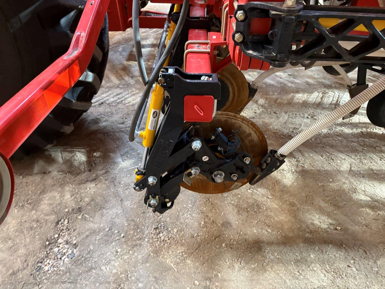 2021 Bourgault 3330 SE PLX 76'12" w/ 9950 Air Drill