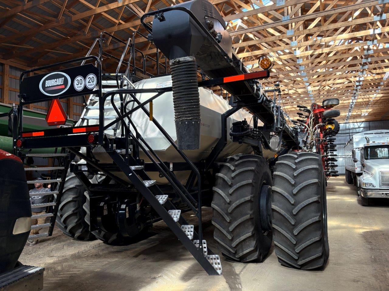 2021 Bourgault 3330 SE PLX 76'12" w/ 9950 Air Drill