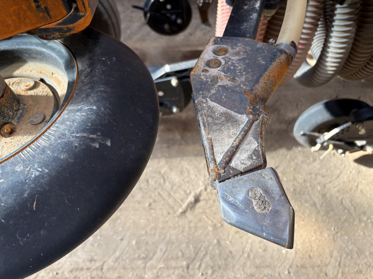 2021 Bourgault 3330 SE PLX 76'12" w/ 9950 Air Drill