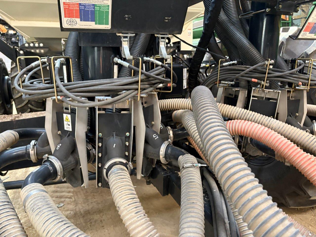 2021 Bourgault 3330 SE PLX 76'12" w/ 9950 Air Drill