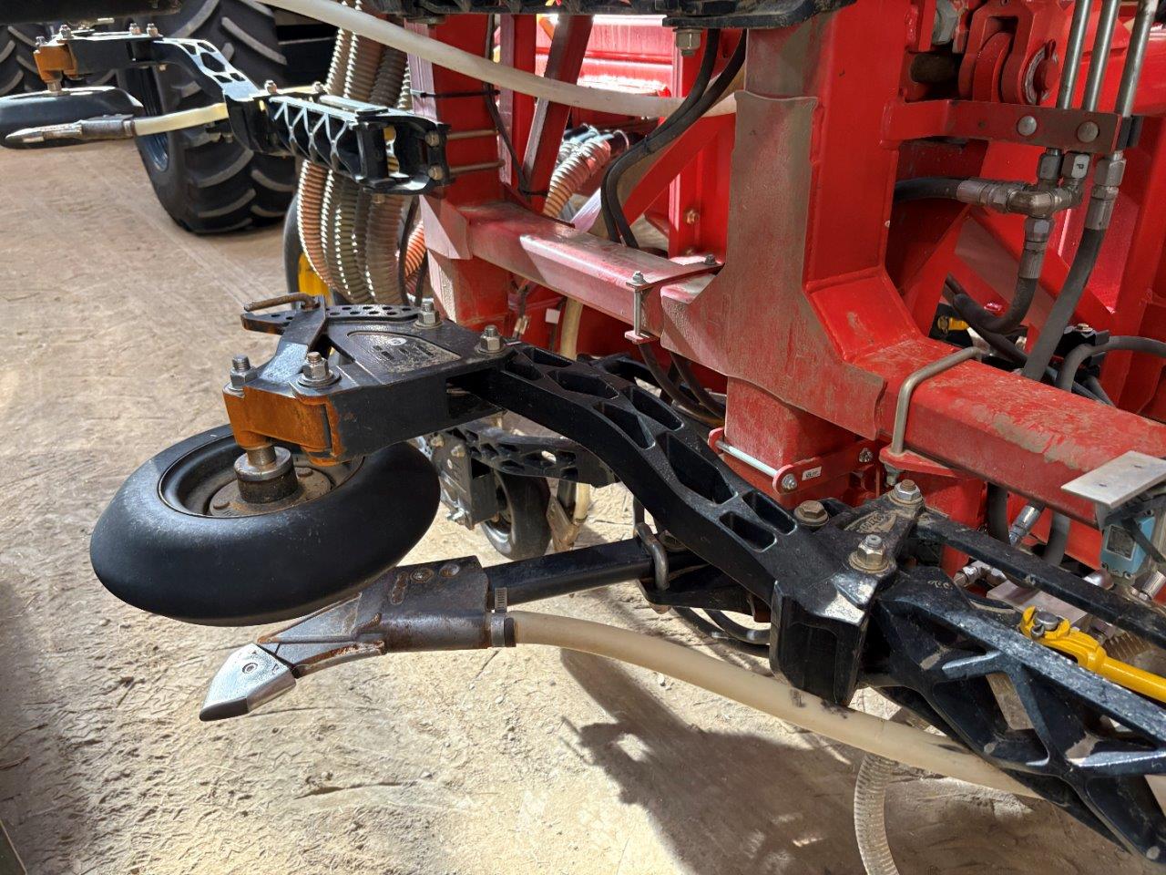 2021 Bourgault 3330 SE PLX 76'12" w/ 9950 Air Drill