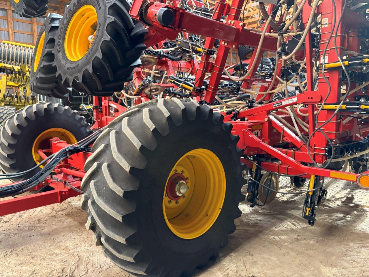 2021 Bourgault 3330 SE PLX 76'12" w/ 9950 Air Drill