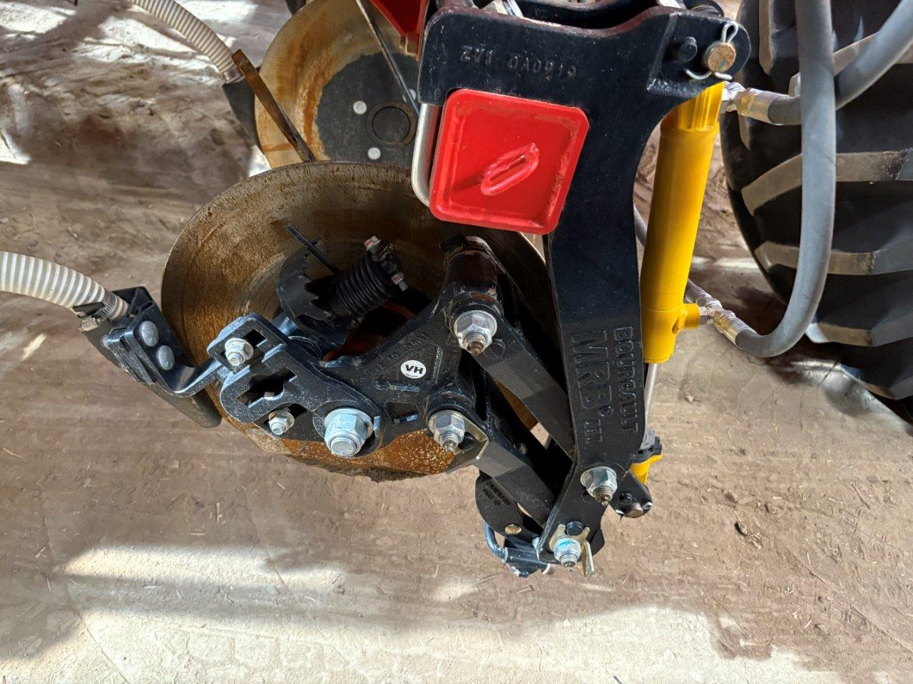 2021 Bourgault 3330 SE PLX 76'12" w/ 9950 Air Drill