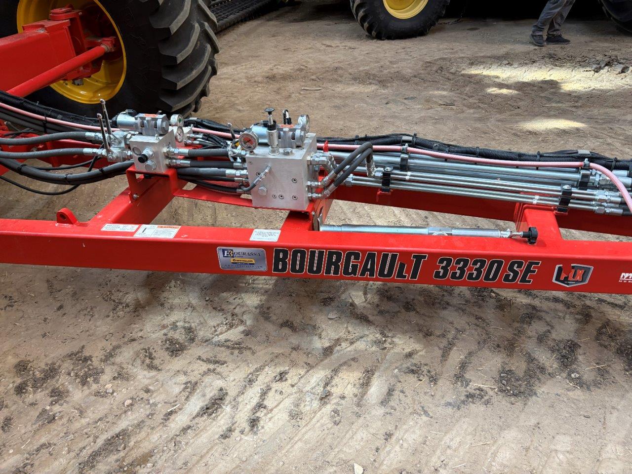 2021 Bourgault 3330 SE PLX 76'12" w/ 9950 Air Drill