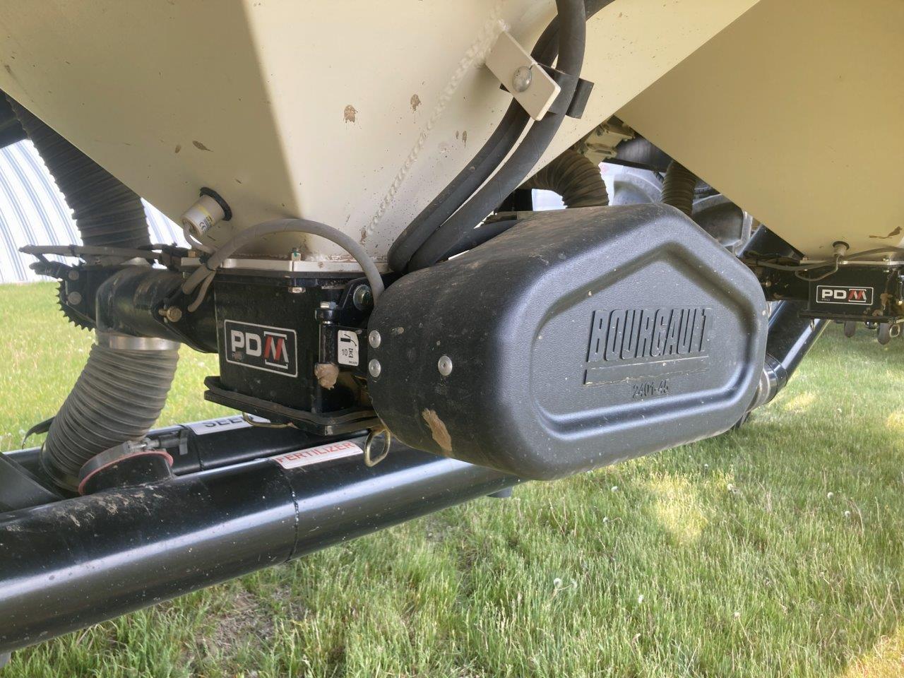2019 Bourgault 3320XTC 76'12" w/ 7950 Air Drill