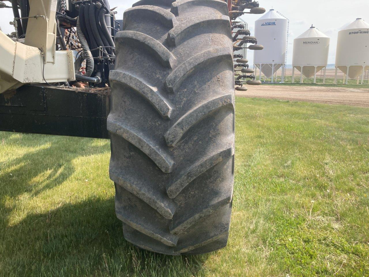 2019 Bourgault 3320XTC 76'12" w/ 7950 Air Drill