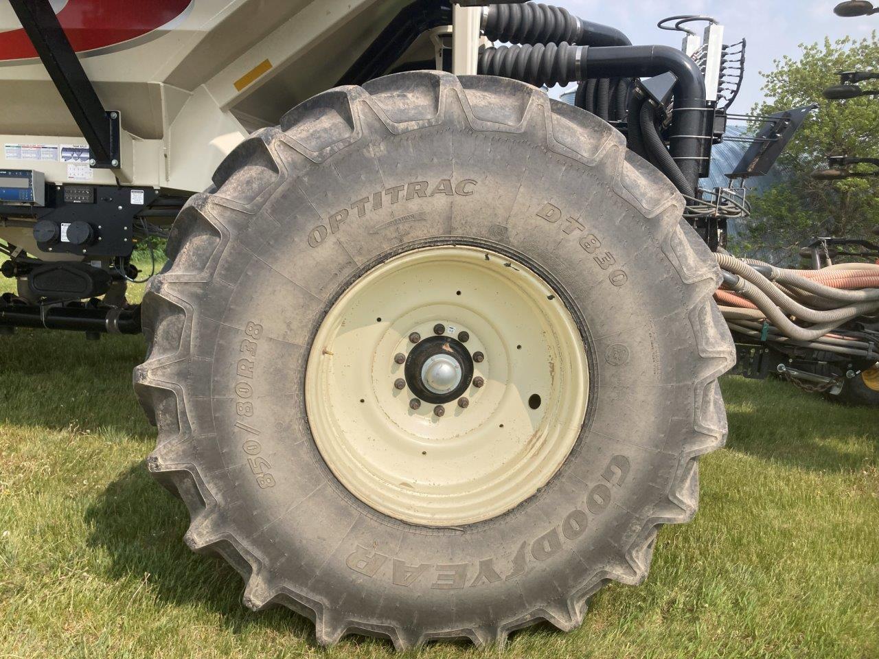 2019 Bourgault 3320XTC 76'12" w/ 7950 Air Drill