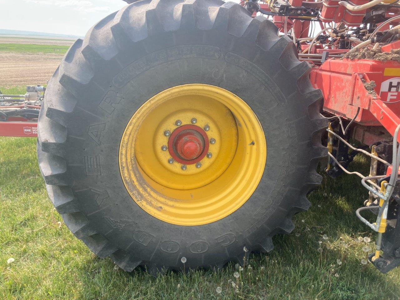 2019 Bourgault 3320XTC 76'12" w/ 7950 Air Drill