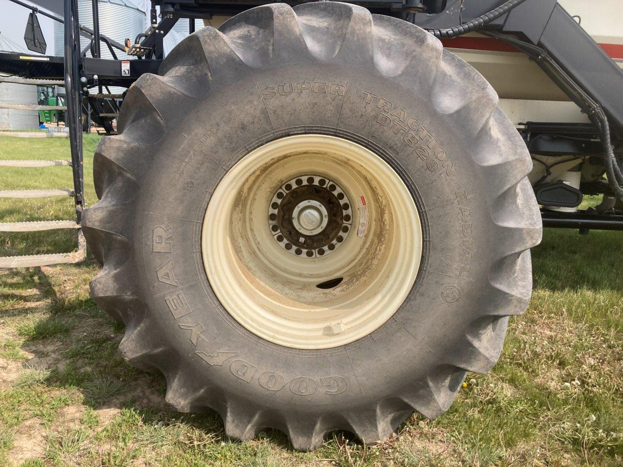 2019 Bourgault 3320XTC 76'12" w/ 7950 Air Drill