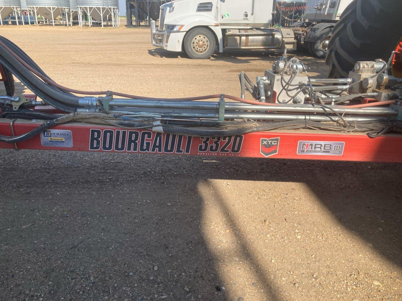 2018 Bourgault 3320XTC 76'10"' w/ 7950 Air Drill