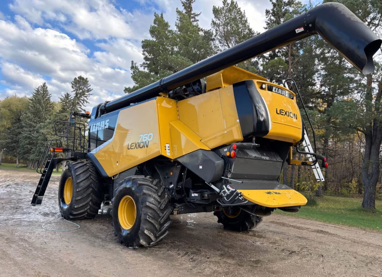 2012 CLAAS Lexion 760 Combine