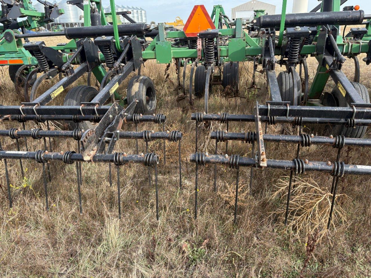 2010 Summers SUPERCHISEL - 60' Chisel Plow