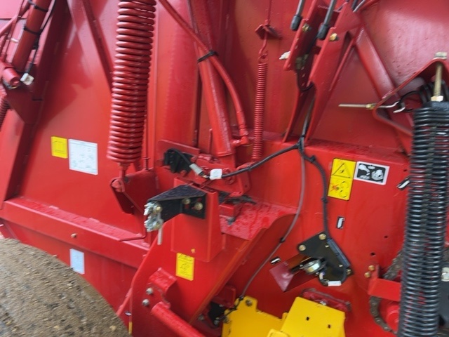 2021 New Holland RB560 SC Plus Baler/Round