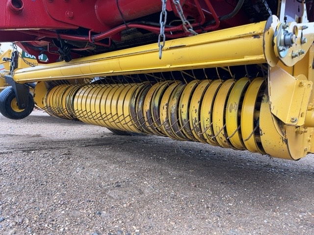 2021 New Holland RB560 SC Plus Baler/Round