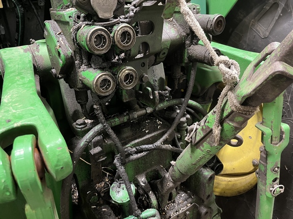 2005 John Deere 7420 Tractor