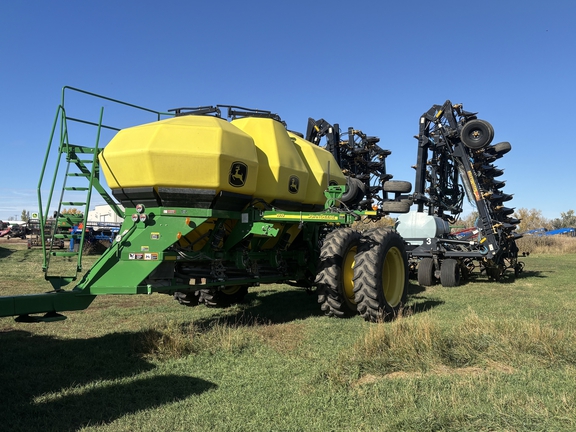 2012 Seed Master 7212 W/1910 Air Seeder