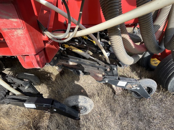 2011 Bourgault 3310-75 W/6700 Air Seeder