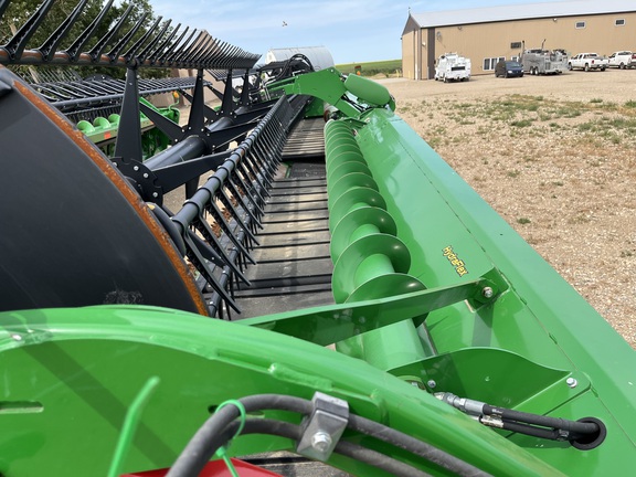 2017 John Deere 640FD Header Combine