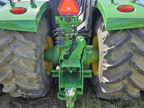 2022 John Deere 9R 640 Tractor 4WD